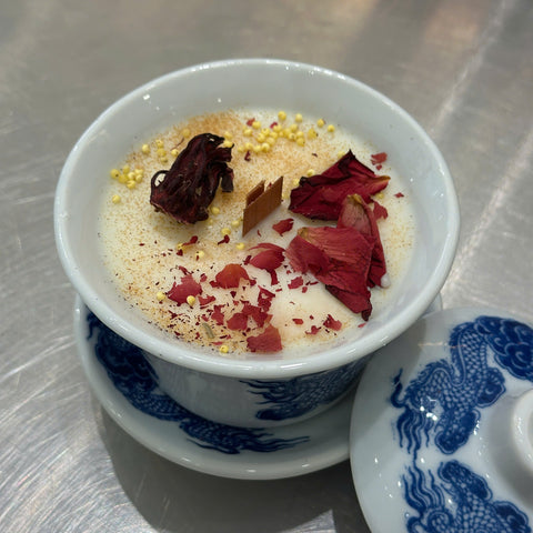 Scarlet Echo Herbal Bat Trang Candle